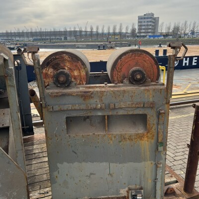 Hydraulic pipe rotation unit-2