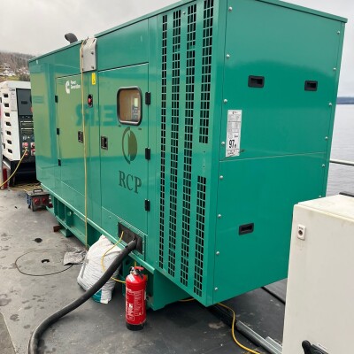 SET: 6x 12,5T and 4x 25T Electric Mooring winches all inclusive Control, switchboard, 3x gensets and 3.000 ltr fuel tank-2