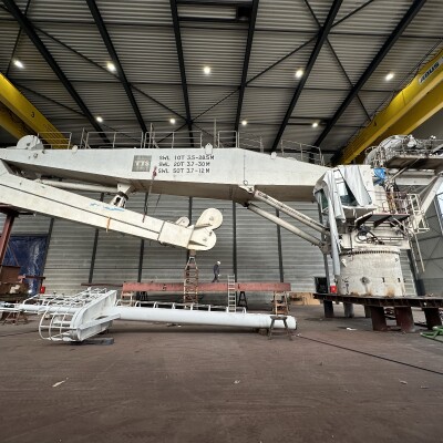 Knuckle Boom Crane with 40 to 50 tonnes capacity