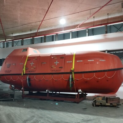 Fully Enclosed Life boat 75 persons-2