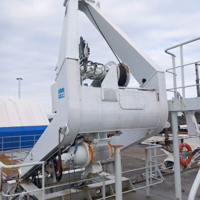 TTS Davit with 3,5T lifting capacity-3