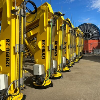 Offshore marine crane(s) for the offshore wind industry