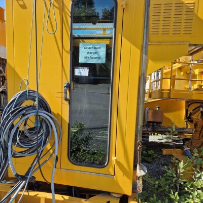 Dreggen pedestal crane-3