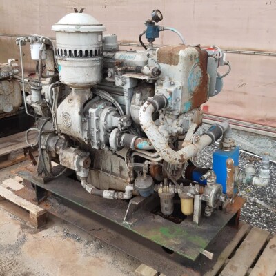Detroit diesel engine