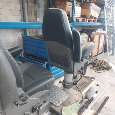 Norsap 1500 Pilot Chair complete with Rails