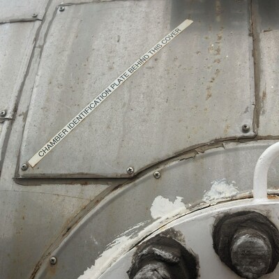 9 man decompression tank-5