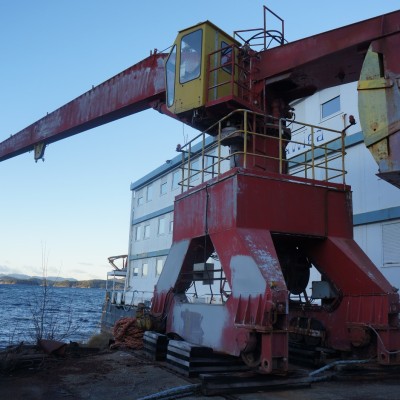 Hydralift Crane used on floating dock