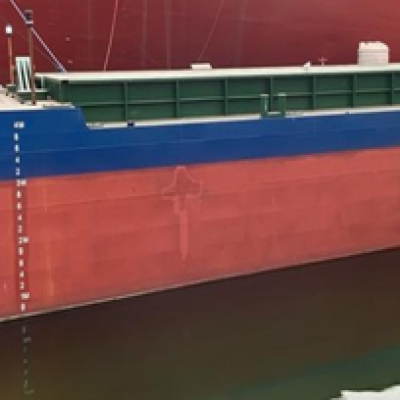 SPLIT BARGES 1100 tons @ 600 m3