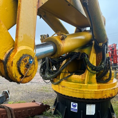 Effer 180000/3S offshore crane-4